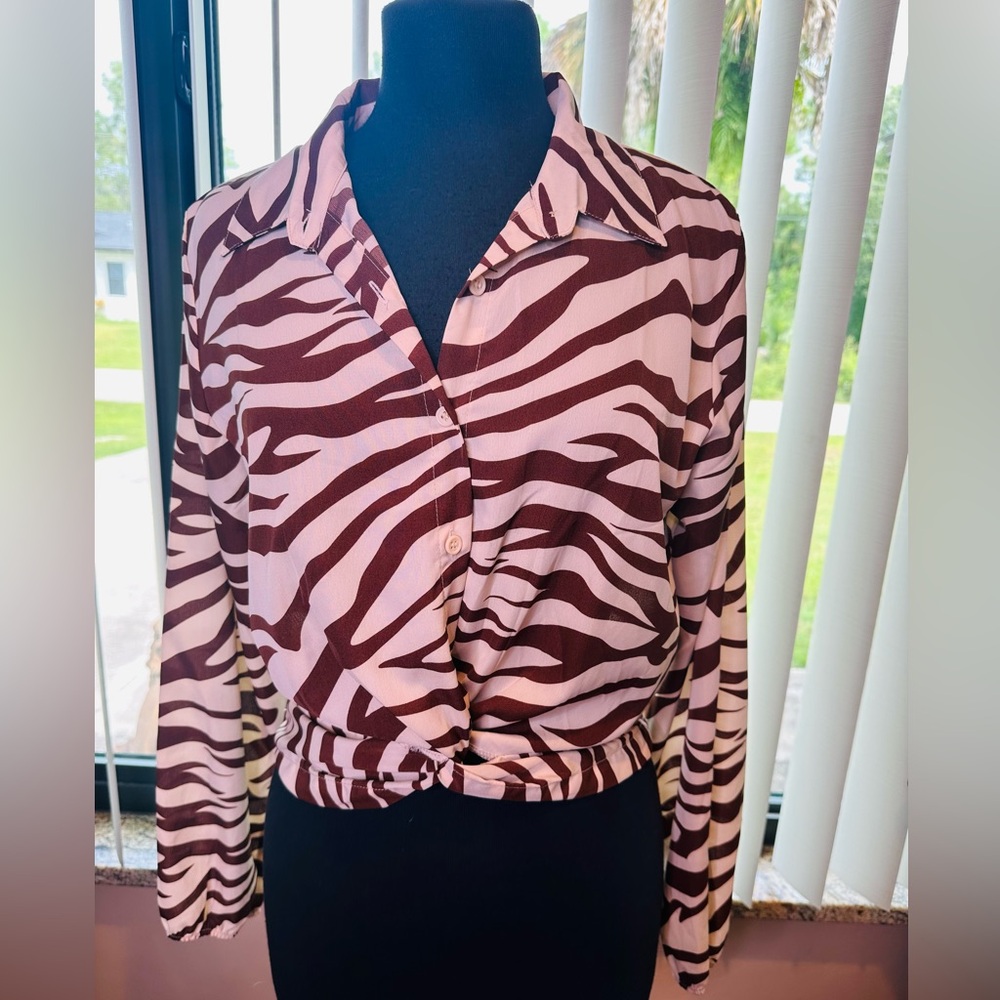Jon & Anna Brown White Zebra Button Down Shirt Animal Print Size Large